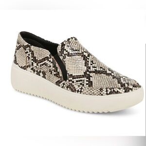 VIONIC KEARNY PLATFORM SLIP ON SNEAKER Ivory Leather Snake 7.5 Wide